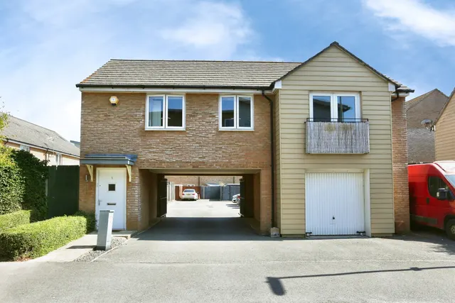 Little Woodham Lane, Gosport, photo 1