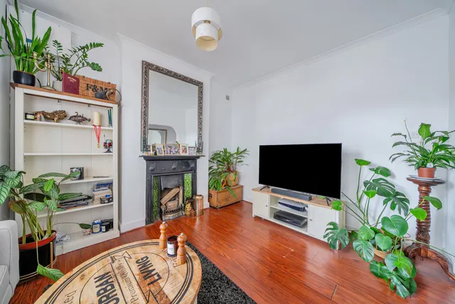 University Road, London, SW19, photo 2