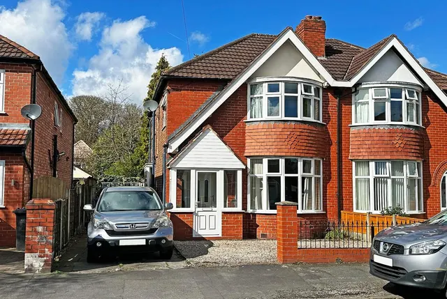 Langdale Road, Sale M33 4EN, photo 1