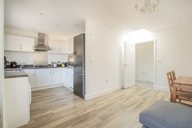 Brays Avenue, Tetbury, photo 2
