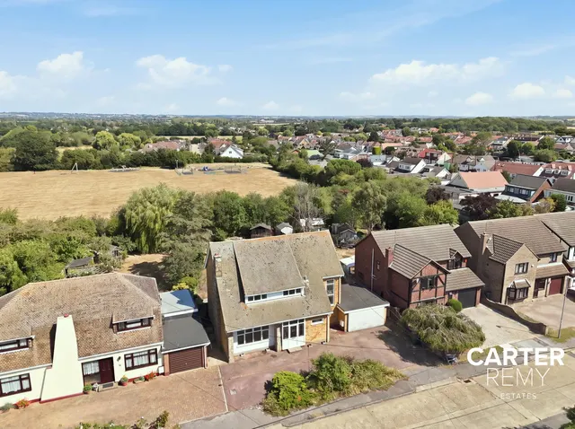 Photo 2 — Kelly Road, Bowers Gifford, Basildon, SS13 2HL