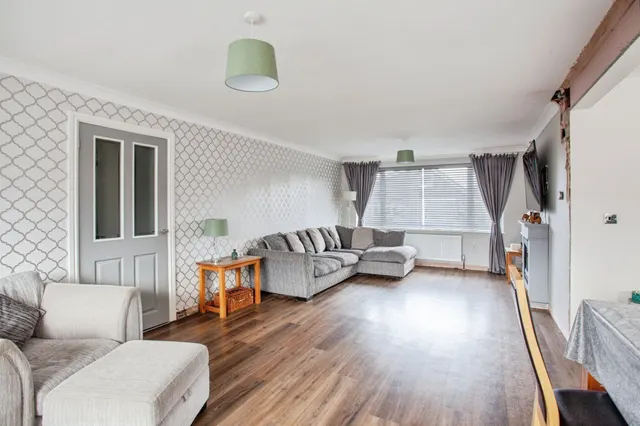 Hoober View, Rawmarsh, S62, photo 3
