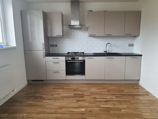 Photo 3 — Havelock Road, Luton, Beds