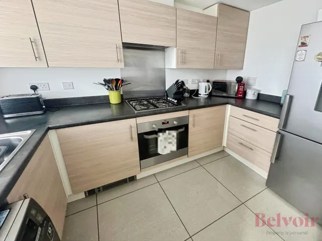 Photo 3 — Talbot Road North, Wellingborough