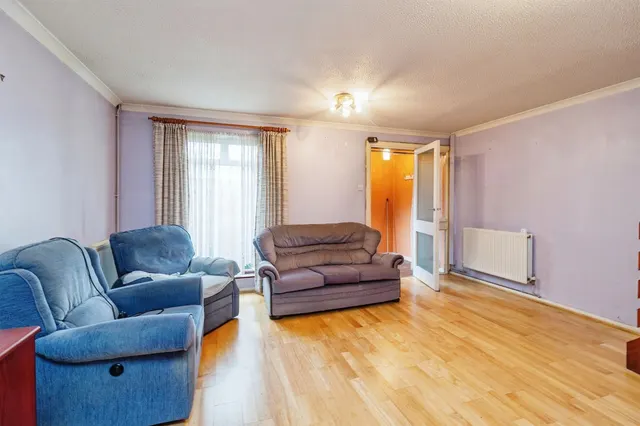 Meadow Way, Leighton Buzzard, LU7, photo 2