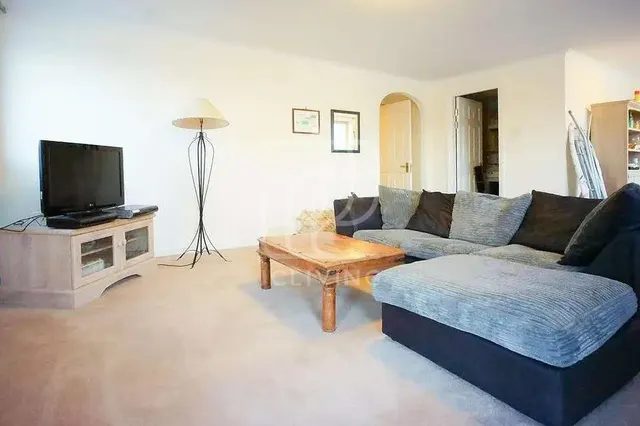Meridian Place, London, E14, photo 3