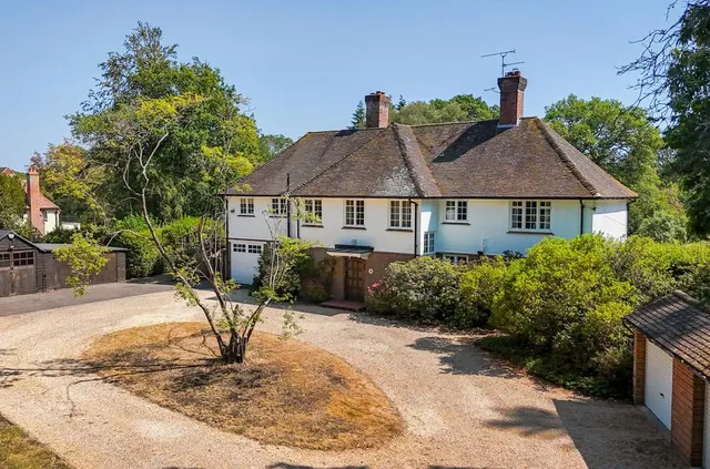 Fleet Hill, Finchampstead, RG40, photo 1