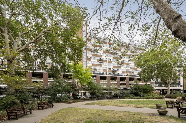 London, SW1W, photo 1