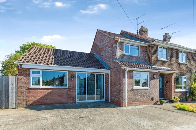 Scholefield Avenue, Woodmansey, BEVERLEY, photo 1