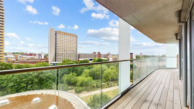 Cornmill Lane, Lewisham, SE13, photo 2