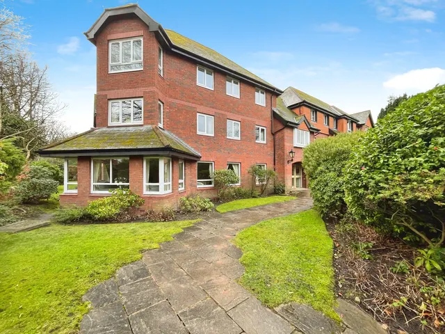 Barlow Moor Road, Didsbury, M20, photo 2