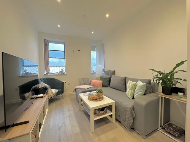 Photo 2 — Flat 21, Tempus House, Milton Keynes, 249 Midsummer Boulevard, MK9 1FP
