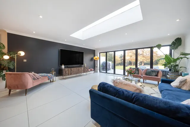 Denham Road, Iver, SL0, photo 2