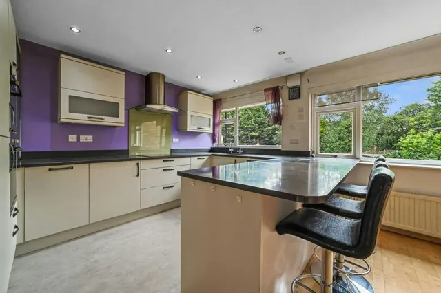 Photo 2 — Chapel Court, Billericay, CM12