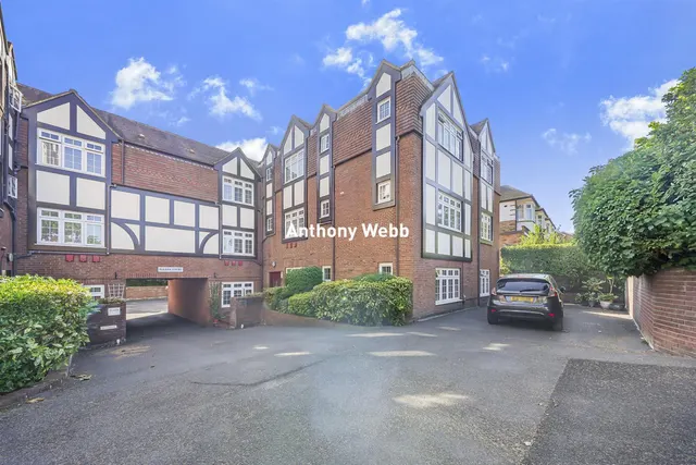 Conway Road, Southgate, N14, photo 1