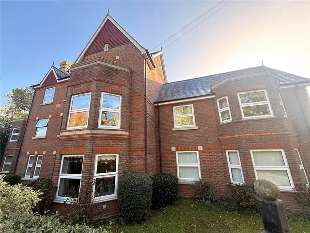 Clarence House, Winchester Hill, SO51, photo 1