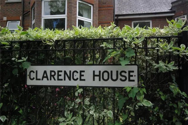 Clarence House, Winchester Hill, SO51, photo 2