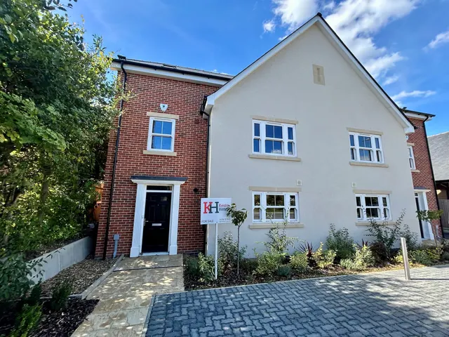Thaxted Road, Saffron Walden, CB11, photo 1