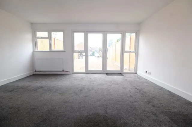Arrow Close, Luton, LU3, photo 2