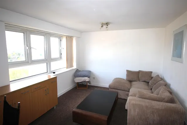 Photo 2 — Highclere Avenue, Manchester, M7 4ZU
