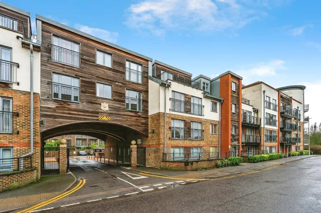 The Waterfront, Hertford, photo 1