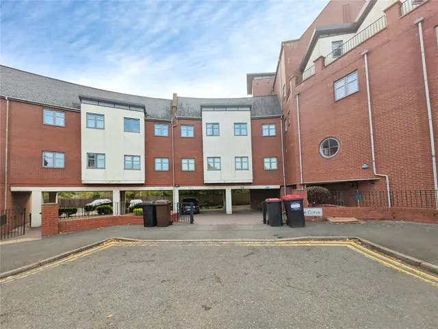 2 bedroom flat, Tempest Street, Wolverhampton, WV2