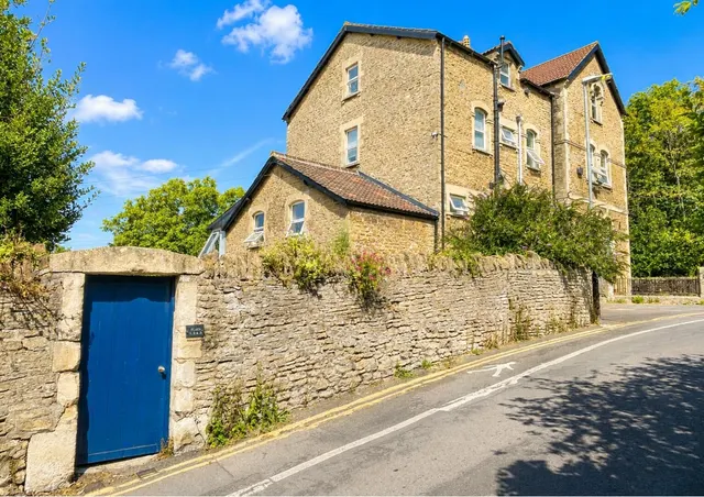 Bridge Street, Frome BA11 1BB, photo 1