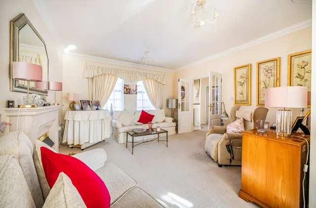 Castle Village, Berkhamsted, photo 2
