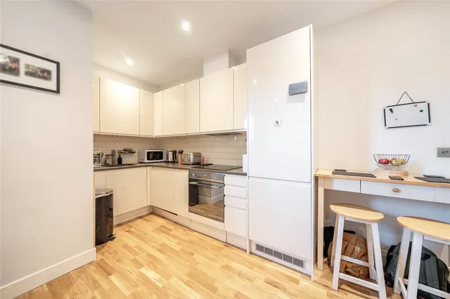 Photo 3 — Maybury Close, Frimley, Camberley, Surrey, GU16 7AX