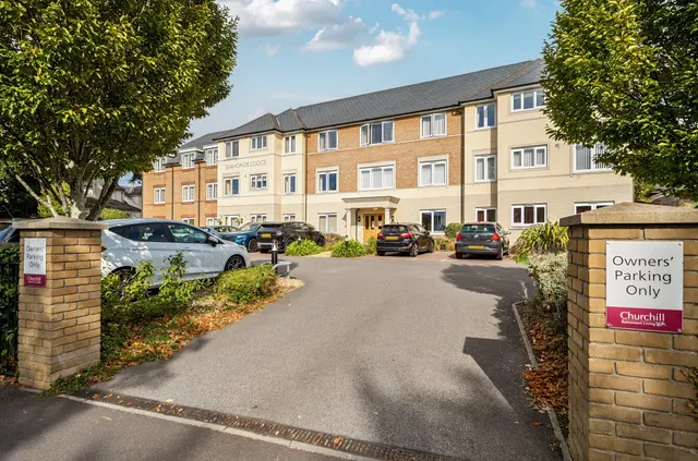 Havant Road, Drayton, PO6, photo 1