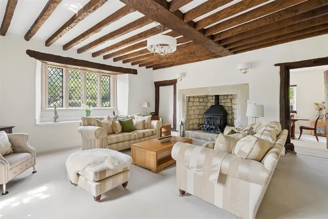 The Green, Loughton, photo 2