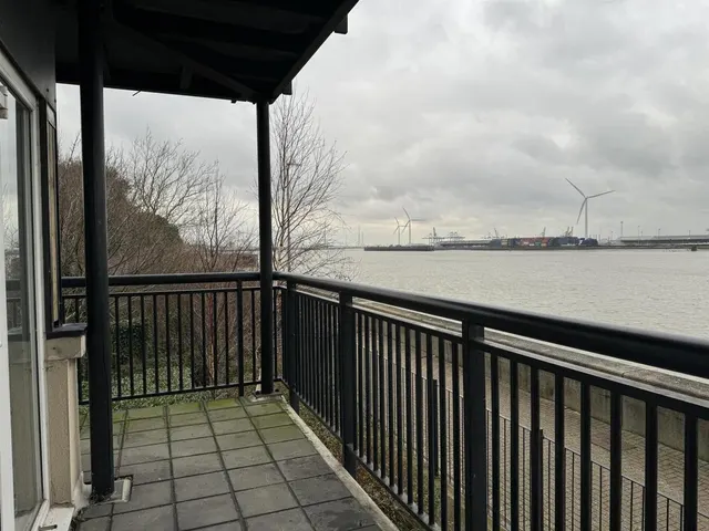 Photo 3 — Clifton Marine Parade, Gravesend, Kent DA11 0DD