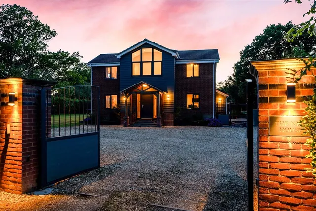 Mill Lane, Sherfield English, Romsey, Hampshire, SO51, photo 1