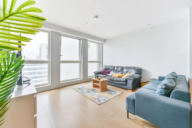 Photo 3 — Flat 130, Leon House, Croydon