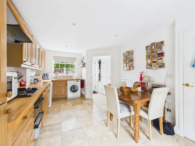 Apley Way, Lower Cambourne, CB23, photo 2