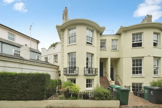 Hanover Crescent, Brighton, BN2, photo 1