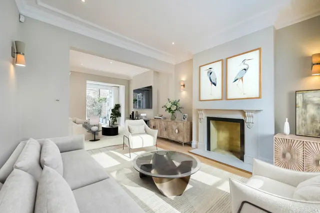 5 bedroom house — Walpole Street, London, SW3 4QP