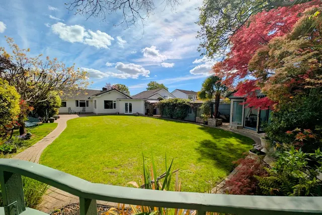 Gallows Drive, West Parley, BH22, photo 1