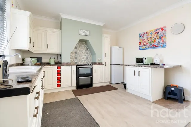 South Street, Highfields, DN6, photo 3