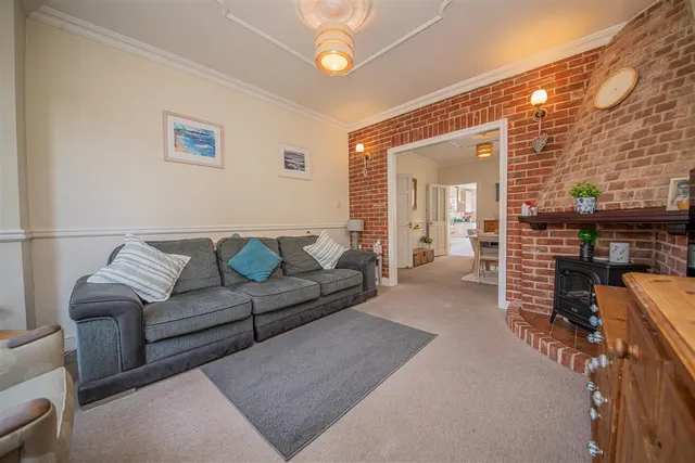 Photo 3 — Archers Road, Eastleigh, SO50 9AU