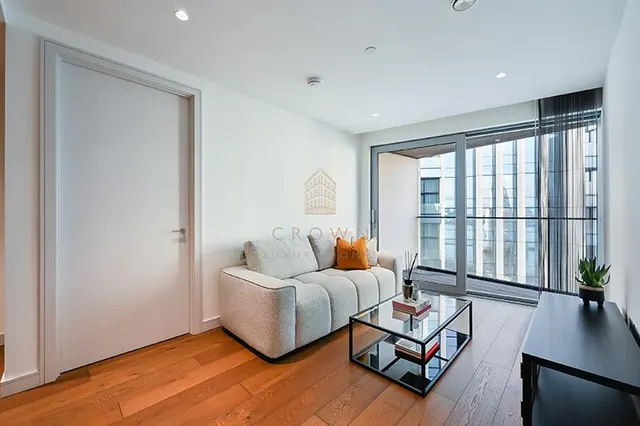 Cutter Lane, London, SE10, photo 1