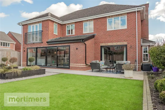 Victoria Close, Whalley, BB7, photo 2