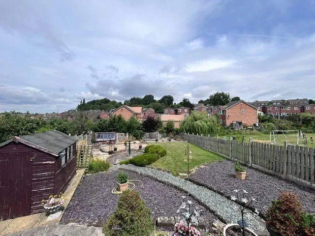 Photo 2 — Jubilee Crescent, Killamarsh, Sheffield, Derbyshire, S21
