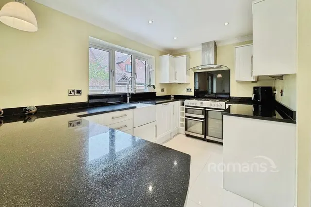 Georgeham Road, Owlsmoor, GU47, photo 3
