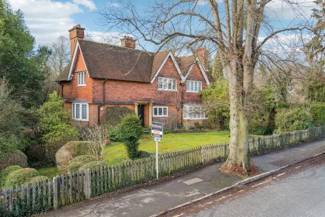 Dene Road, Northwood, HA6, photo 1