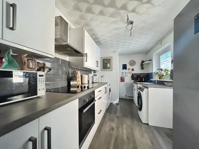 Pisgah Street, Bridgend, CF33, photo 2