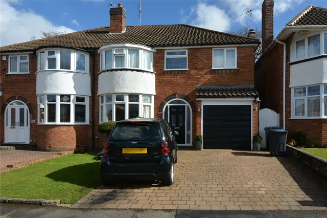 Beech Farm Croft, Northfield, Birmingham, B31 2LG, photo 1