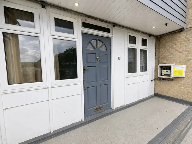 Hill House, Waltham Abbey, EN9, photo 1