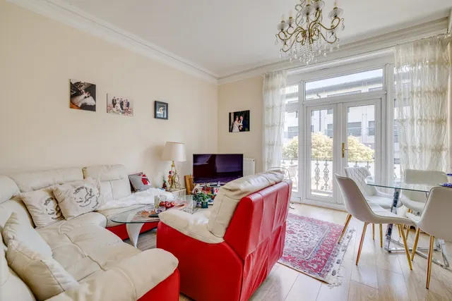 Avonmore Road, West Kensington, W14, photo 1