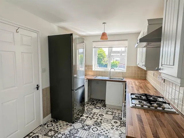 Hudson Road, Malmesbury, SN16, photo 2
